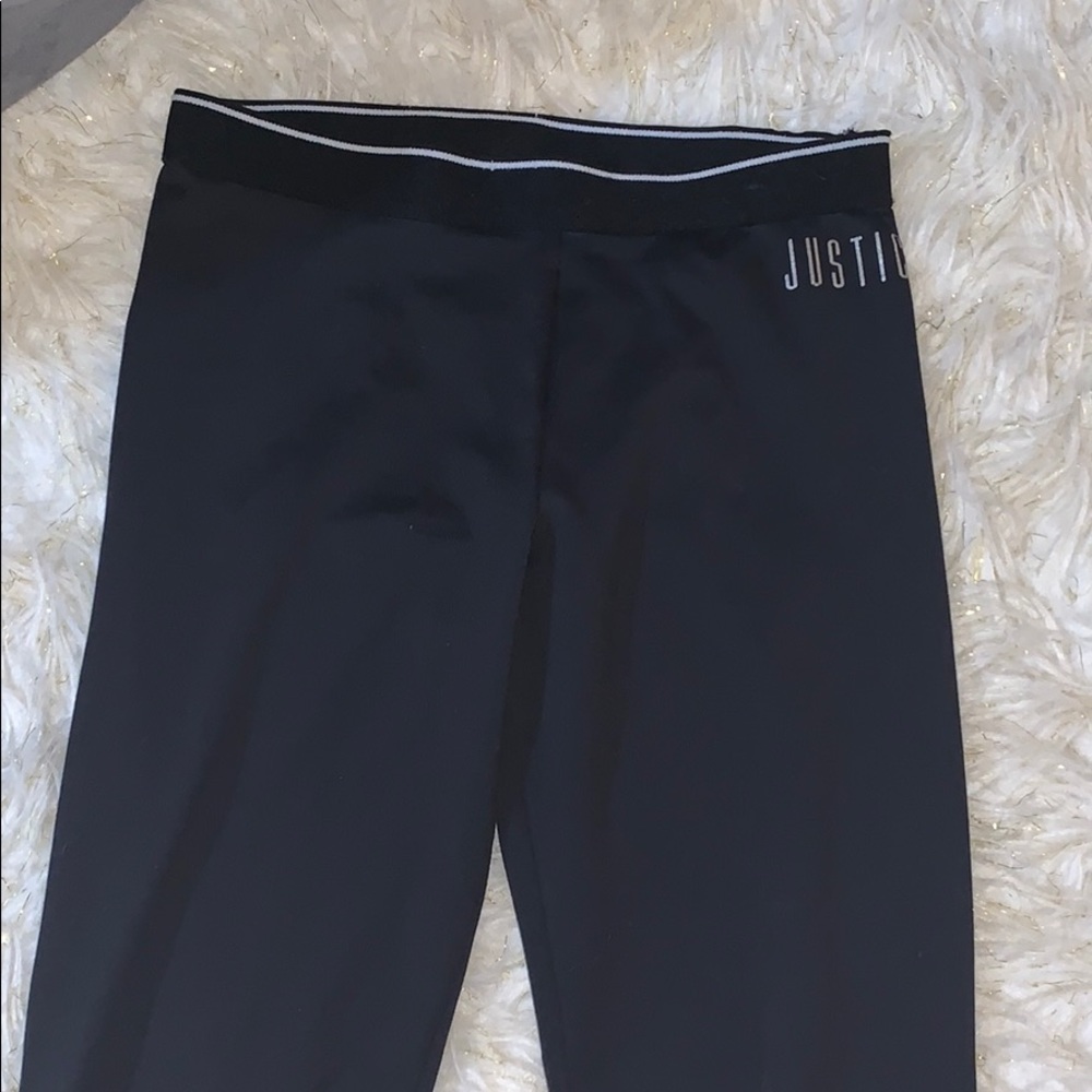 Black leggings